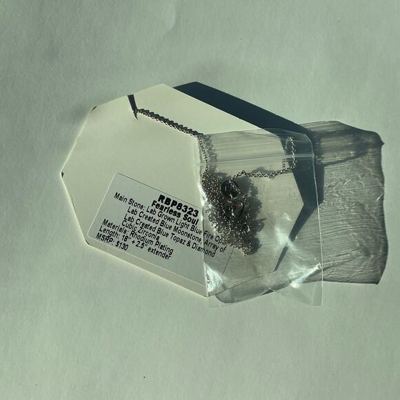 Bomb Party Necklace "Fearless Soul" - Picture 6 of 9